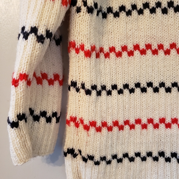 Homemade knit Striped sweater, MED - Picture 5 of 8
